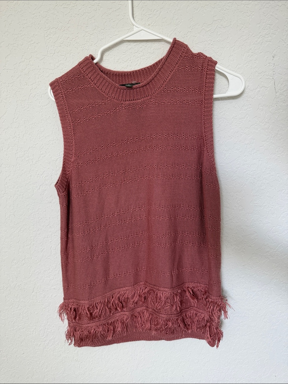 Wonderly Sleeveless Fringe Hem Knit Top - Mauve